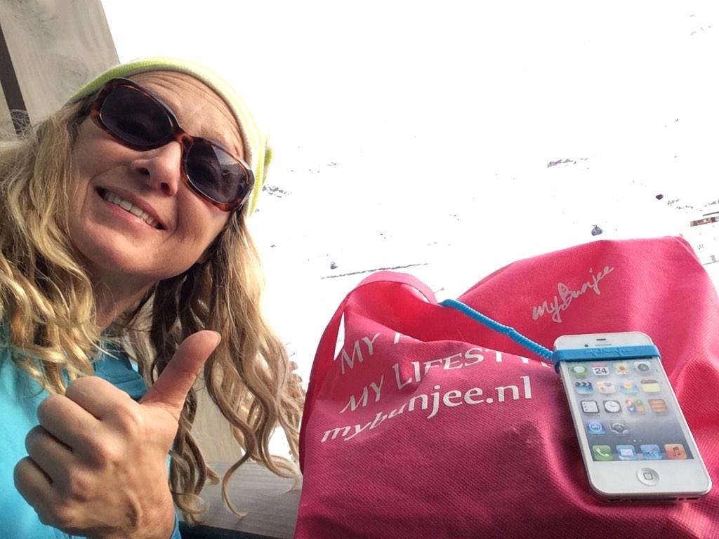 BunjeeFrance's tweet photo. Get a grip bunjee it! #mybunjee in #valthorens leuk voor #sinterklaas of #kerst en #Wintersport http://t.co/MaicPNDOnv