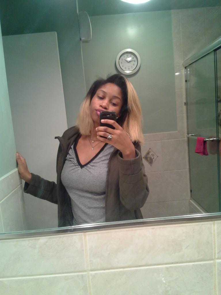 nyahnextdoor's tweet image. Bareface. #upgradecomingsoon