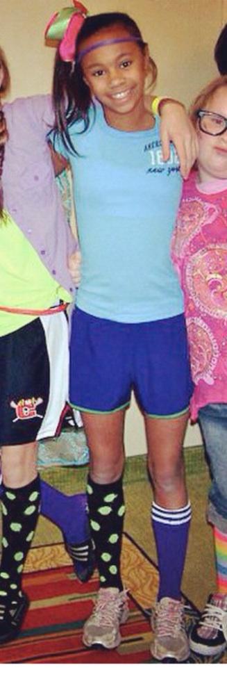 6_pack_ABBS's tweet photo. #thankful for my hot friend @HALEs_storm_ http://t.co/qaHLOCqTRM