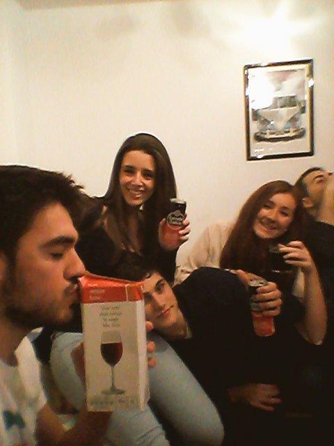 ebrios2014's tweet photo. @Andrea_9391 ta to pagao novatos http://t.co/2P6890zIYS