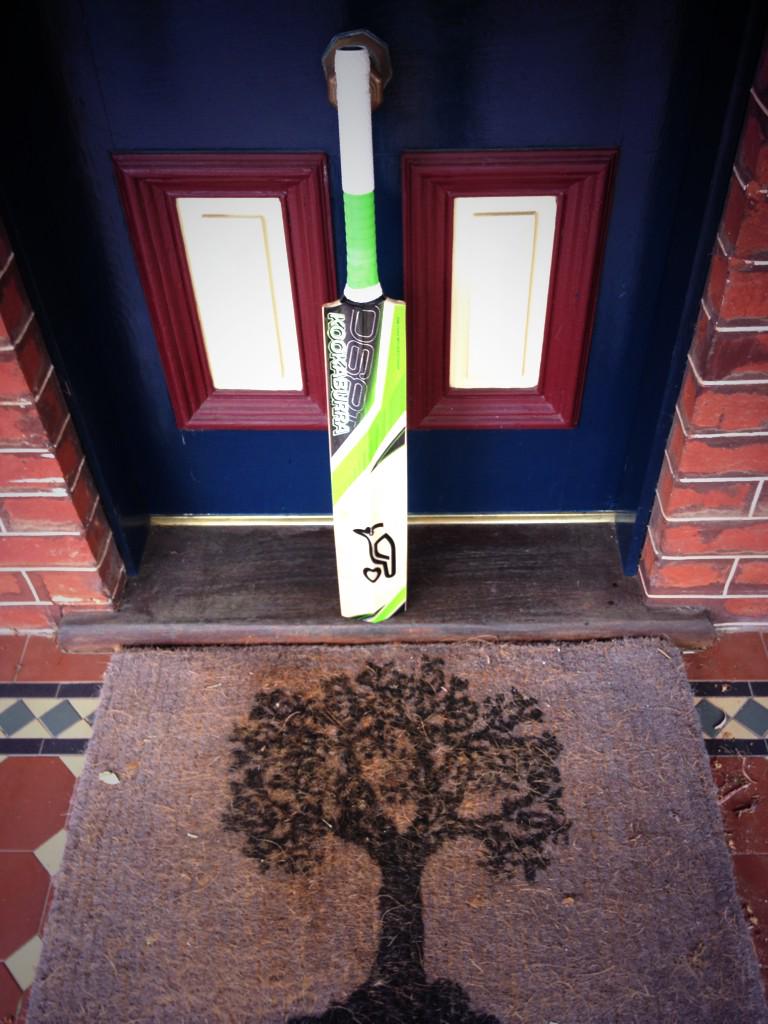 FestivalofCrick's tweet photo. #putoutyourbats #63notout #SupportSeanAbbott http://t.co/T9I91VvyI4