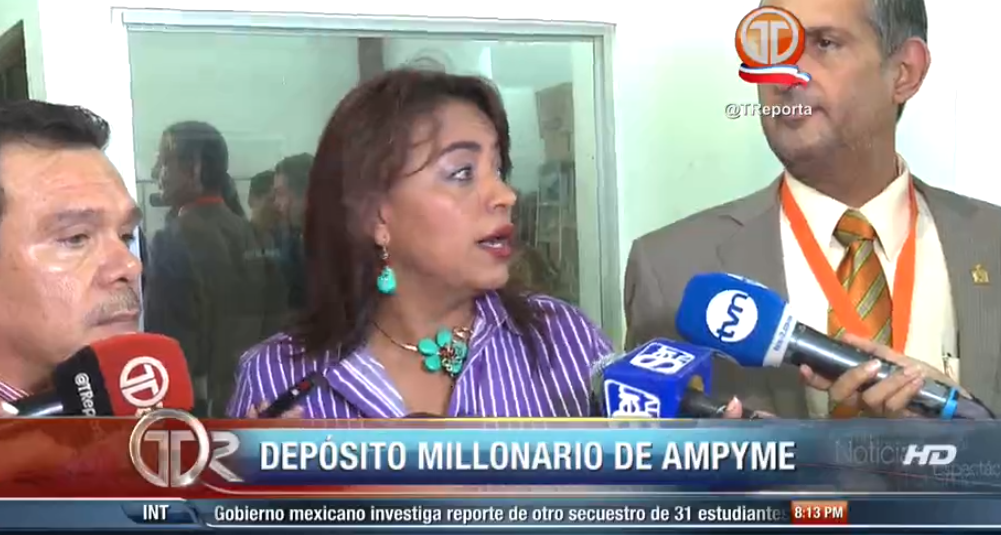 TReporta's tweet photo. Más de 40 millones de dólares, en equipos fueron encontrados en depósitos de AMPYME. http://t.co/EZbD0P026L