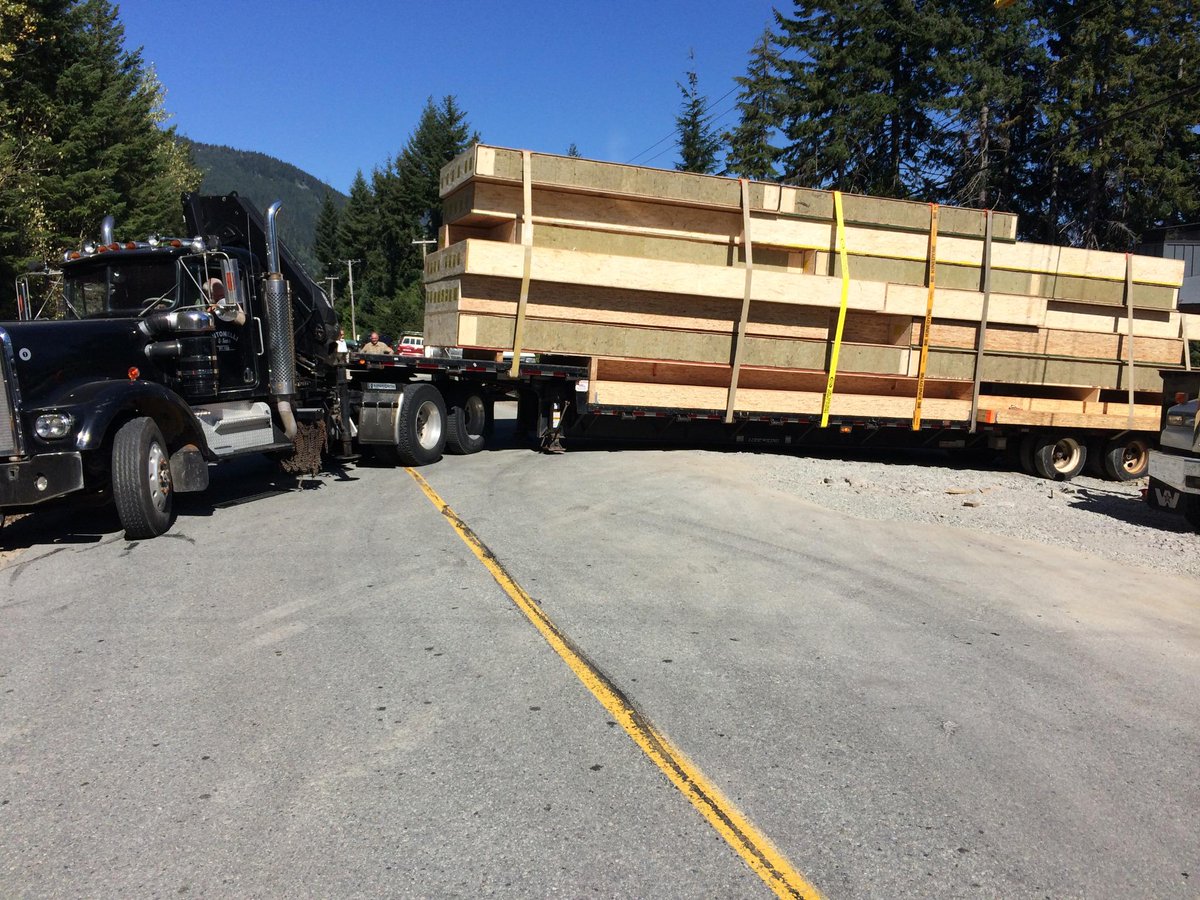 BCPassiveHouse's tweet photo. #TBT To Sept set-up for PH in Whistler, 120 panels installed and out of the weather in 6 days #prefab #passivehouse http://t.co/zWx3W9LbRI