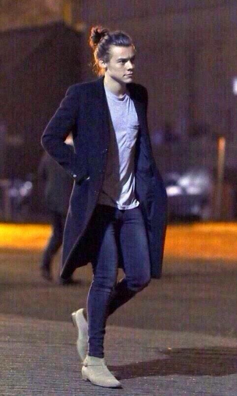 harryftthighs's tweet photo. happy thanksgiving! im thankful for thighsthighsthighs. http://t.co/wUOBnD1SGw