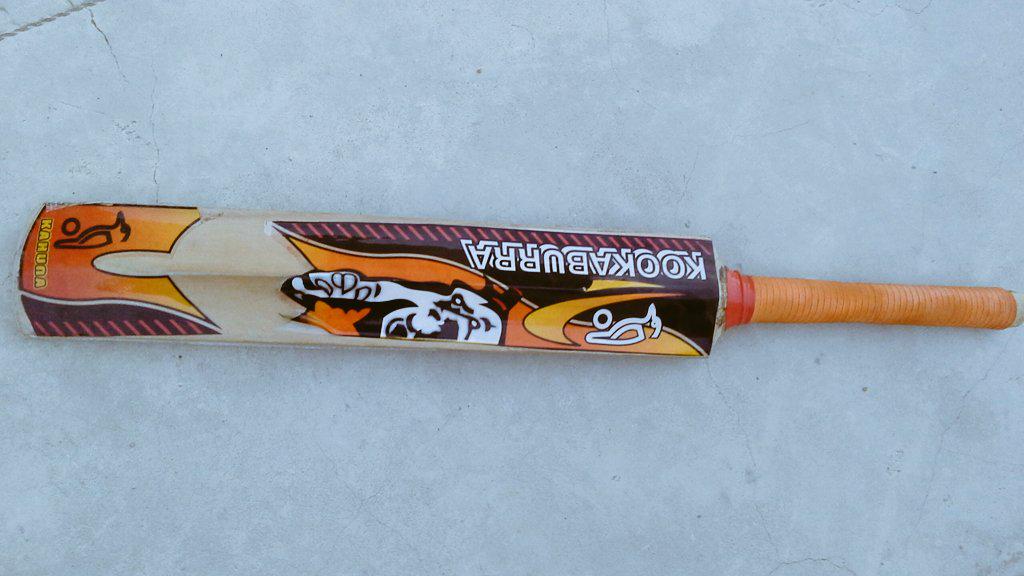 94Fyk's tweet photo. #putoutyourbats http://t.co/QdkKqA3T8j