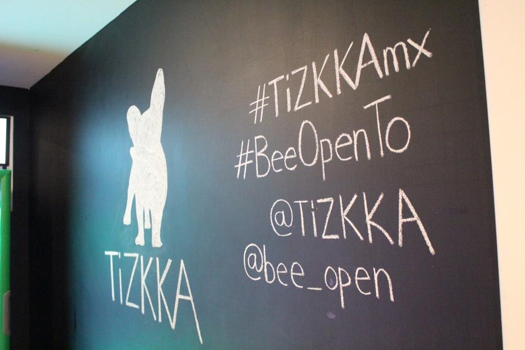 bee_open's tweet photo. ¡Esta noche #BeeOpento Launch! | Presentación de la app @TiZKKA | #TIZKKAmx @RoninPPRR http://t.co/xCFD9Ew5ks
