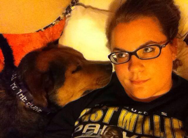 slizmaster_007's tweet photo. #foxcauseforpaws http://t.co/ofM5kfCnea