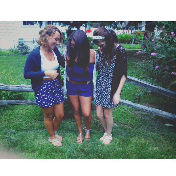 yanadiania's tweet image. Hvent said it yet but im thankful af for these 2, there my rocks and ily more then anything #bbs #dabest #2bitches