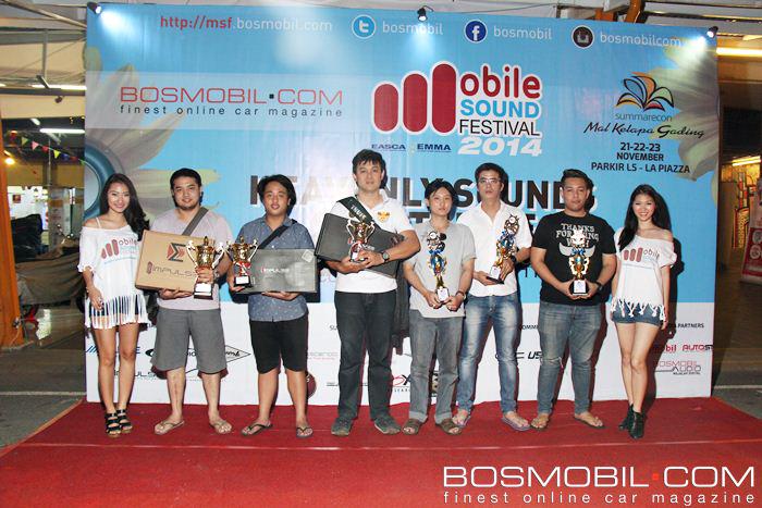mobilesoundfest's tweet photo. Nih Bos..!! Ekspresi Narsis Pemenang Final mSF 2014  :  http://t.co/rFU1afrNPc #mSF2014 http://t.co/lGbNVFL0FX