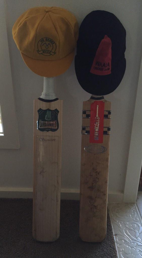 #PutOurYourBats for #PhillipHughes