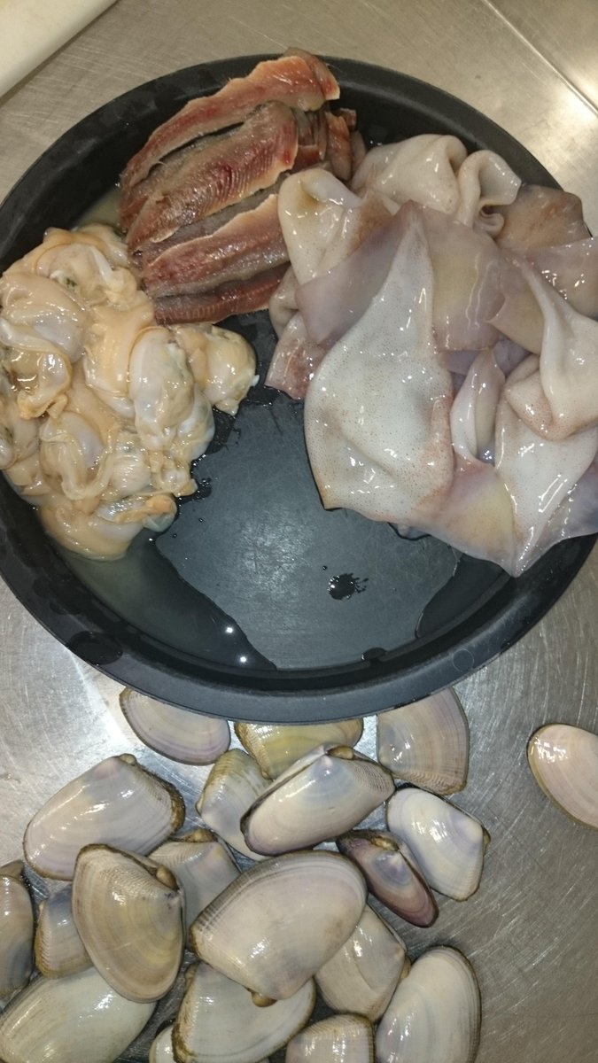 2oceansmikef's tweet photo. Seafood platter for 2.... Turtles @2OceansAquarium http://t.co/erLl81pgWL