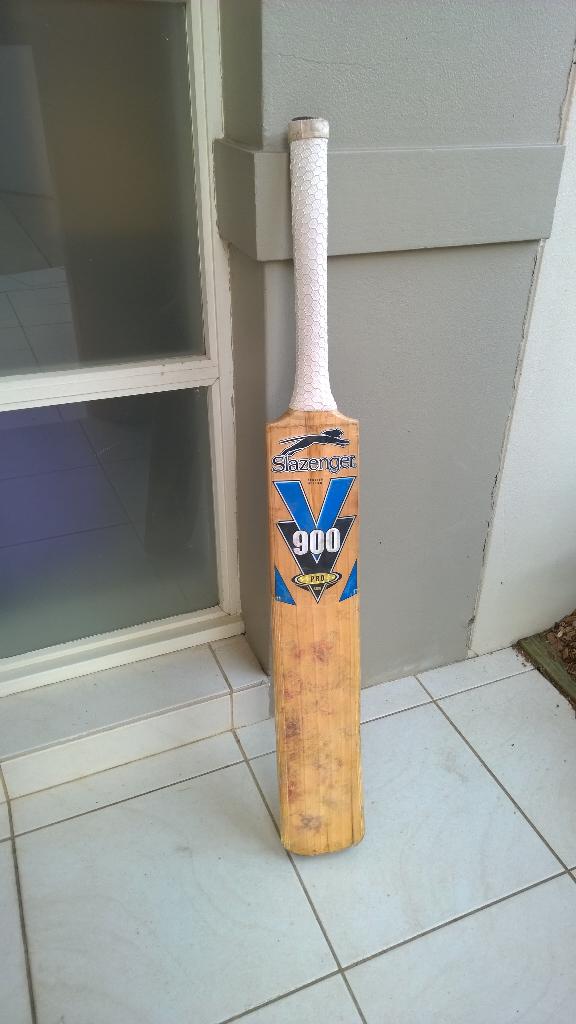 phasealigned's tweet image. Rest In Peace Phillip Hughes #putoutyourbats