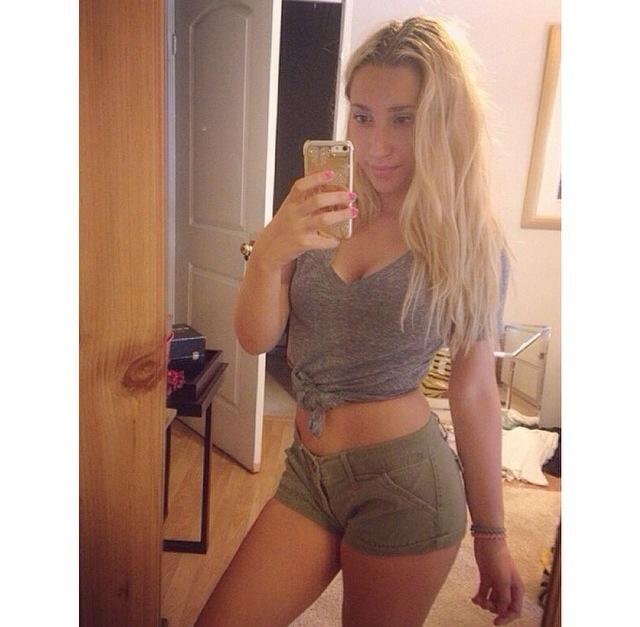 SarahJ’s pics and videos