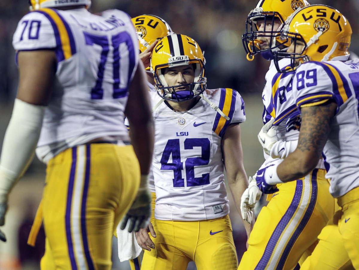 acadianasports's tweet photo. #LSU swapped kickers, not quarterbacks: http://t.co/2xdeLJ0Ts9 (via @LSUBeatTweet, pic via @USATsportsImage) http://t.co/EbUxWmVAMN