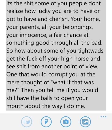 KaylaTokes's tweet image. Thats my kinda naked.