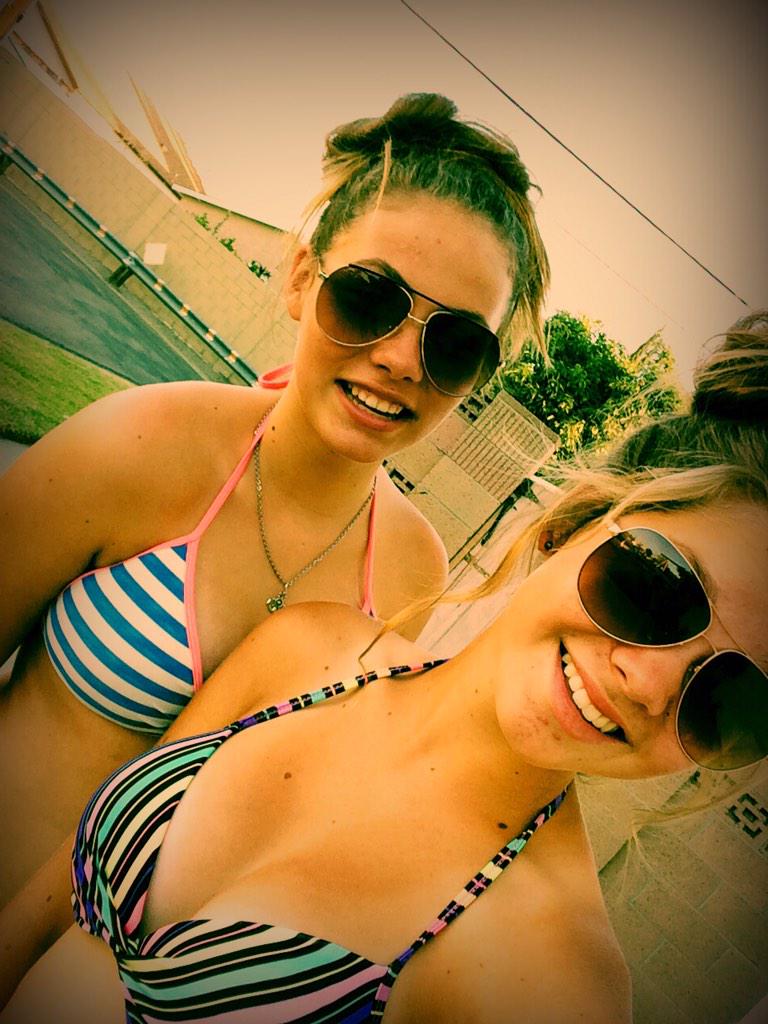 hneeld17's tweet photo. Thankful for my twin π #twinseparation http://t.co/EK1JVbzkzS