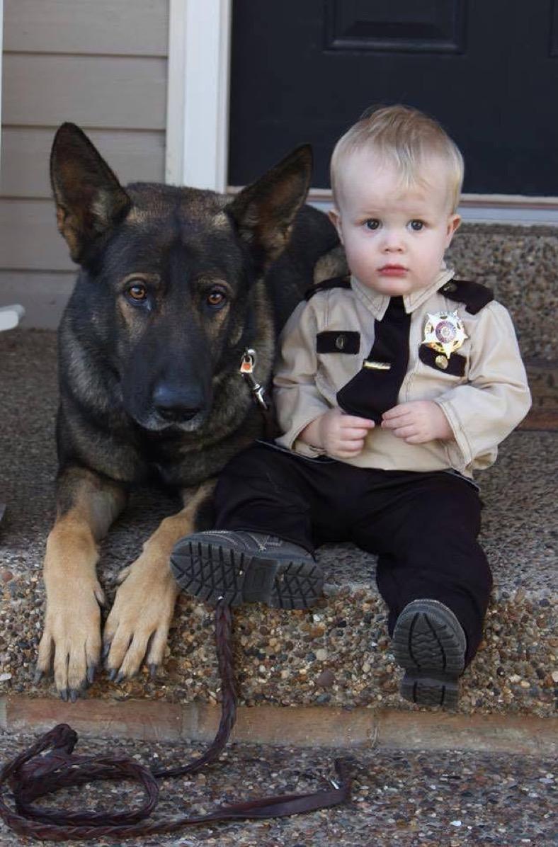 DerbysDogPolice's tweet image. Happy Friday....