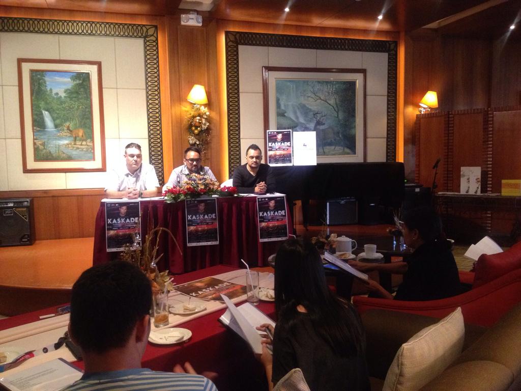 5StarInCebu's tweet photo. Now:Presscon for #kaskadecebu concert by @SpectrumPH x #LivSuperClub |Save the Date: 12.12.14 | @kenonozawa @kaskade http://t.co/Nmy4TD3ium