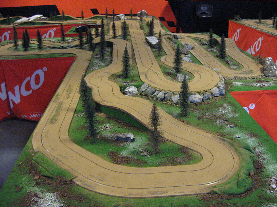 MRRacingSlot's tweet photo. ¡VUELVE el MARATÓN RAID de MR RACING SLOT!
Los BMW X5 dejarón su huella en la categoría de serie.
#SlotCar http://t.co/NEXhwRVN2F