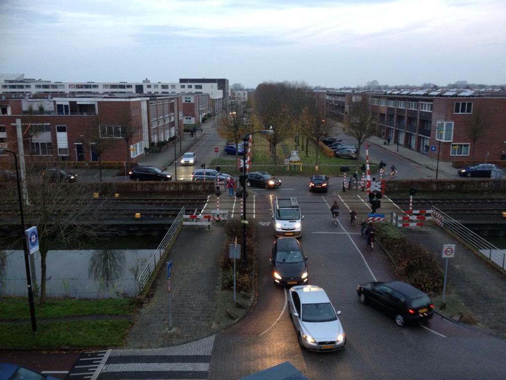 Goedemorgen, het is al druk op mij. Welkom op de #tuinensingel #sluipverkeer #zenderpark #ijsselstein #autoluwe wijk.