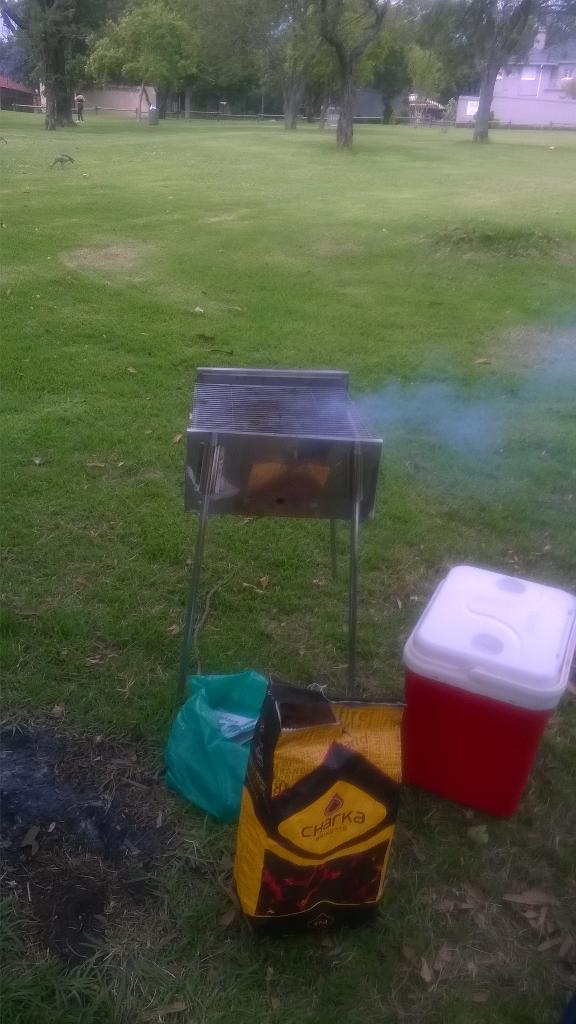 LeboMadise's tweet photo. @The_AppFactory afternoon #braai http://t.co/YAoGOlZJuD