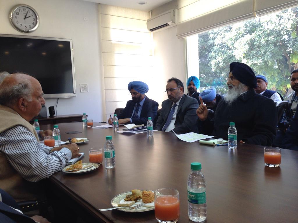 High Level Committee for restructuring of FCI, headed by Shri Shanta Kumar meets Chief Minister Punjab &amp; officials!