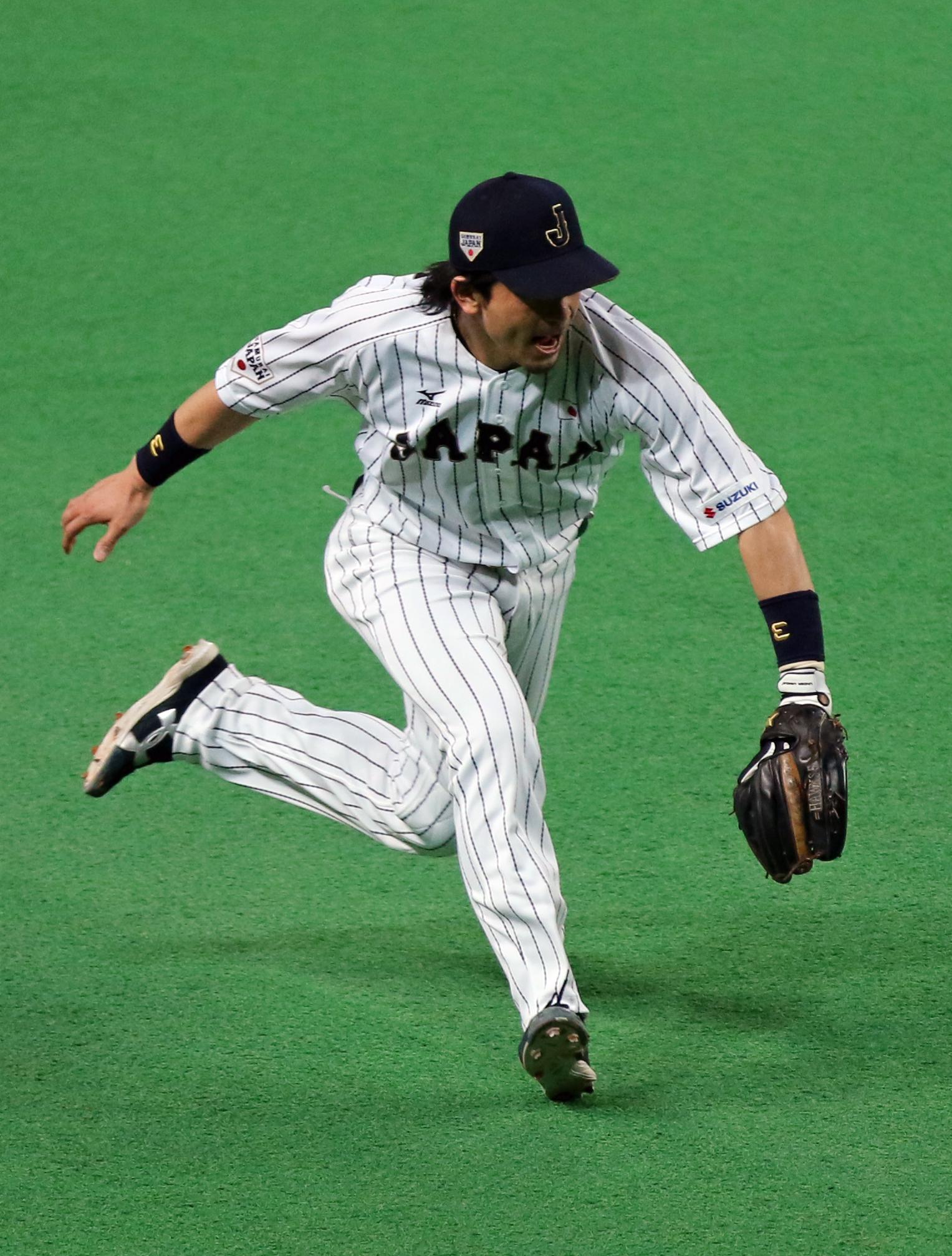 昔からおじん ゆかのひと 日米野球 サード 松田とショート 今宮 札幌11 18 シートノックの一コマ 公式戦では他チームのシートノックでは気を抜いて観ていますが 改めてみると結構かっこいいな Http T Co Cqb5lxljje Twitter