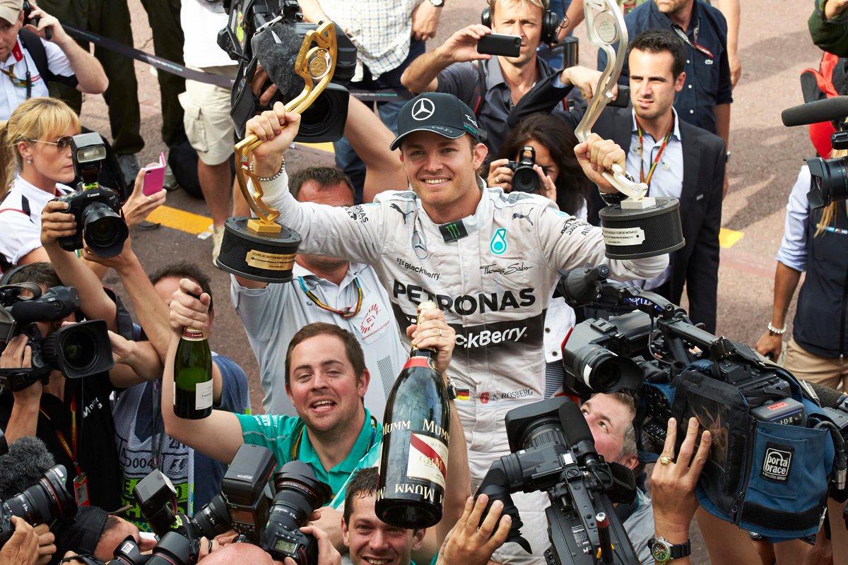 MercedesAMGF1's tweet photo. #MagicMoments 6/17 - HINT - Street fighters... http://t.co/GEsSpuiZpt