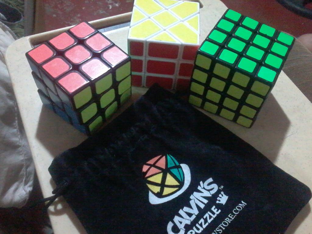 yssiasdfghjkl's tweet image. My cubes!!!~ ♥♥♥

#CubeAddict. XD HAHA.