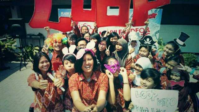 MelamelSekar's tweet image. #selfie #simpatiLOOP