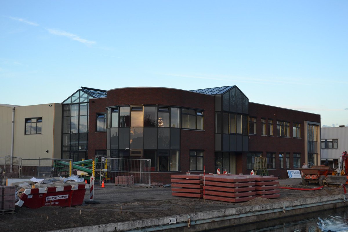 verbeekprojects's tweet photo. kantoor @Alcomij nadert snel de oplevering.Verhuizing staat gepland 2014. http://t.co/HtaZqxw5Hs