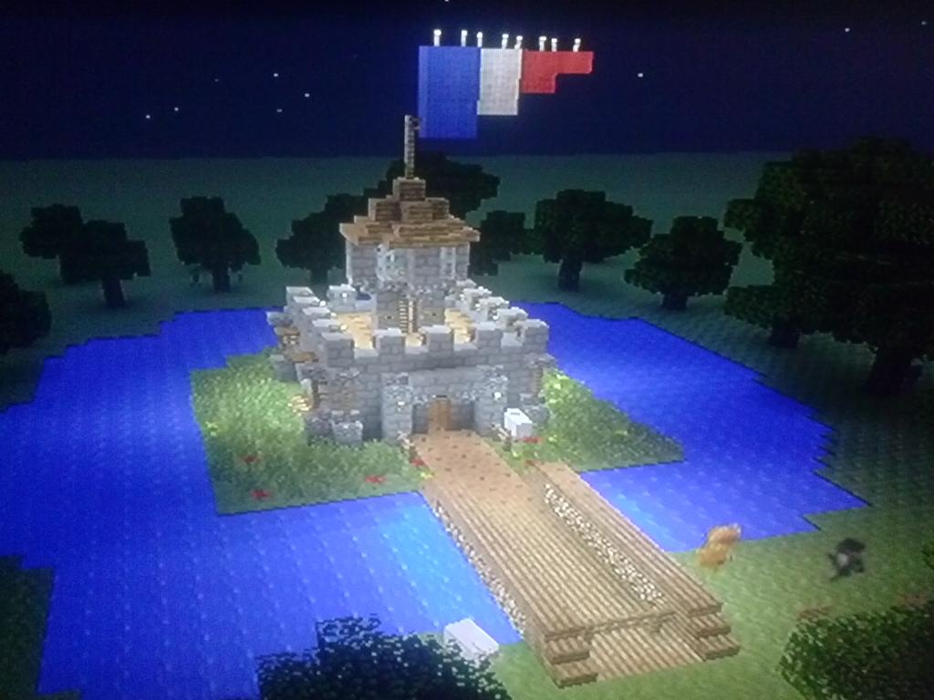 DanceLoyal's tweet photo. Myste's Petit Château http://t.co/RJKfg2uIEu