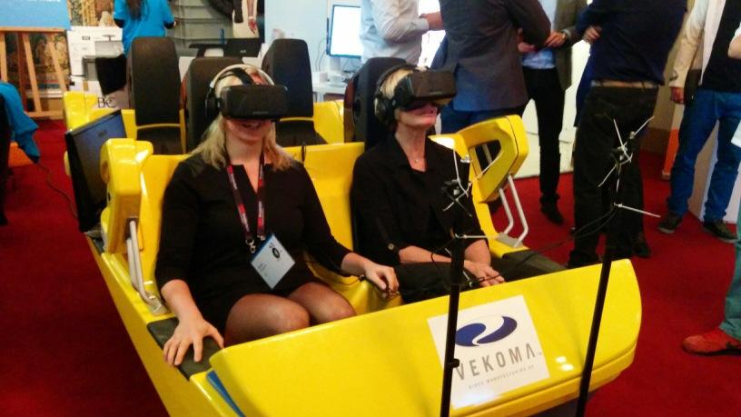 ScaleUpAnna's tweet photo. My first Oculus experience! Met @itriedfirst at #tedxams http://t.co/dfKndZbZqd