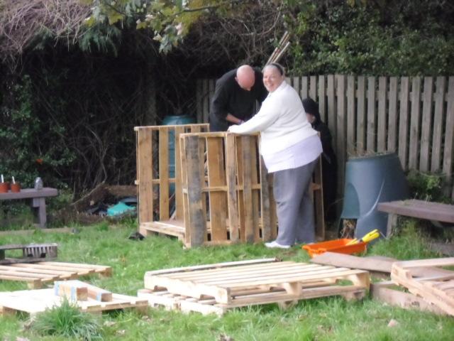 Huge thanks to all the grown ups and children who came in for our Get Your Grown Ups growing recently.  
.