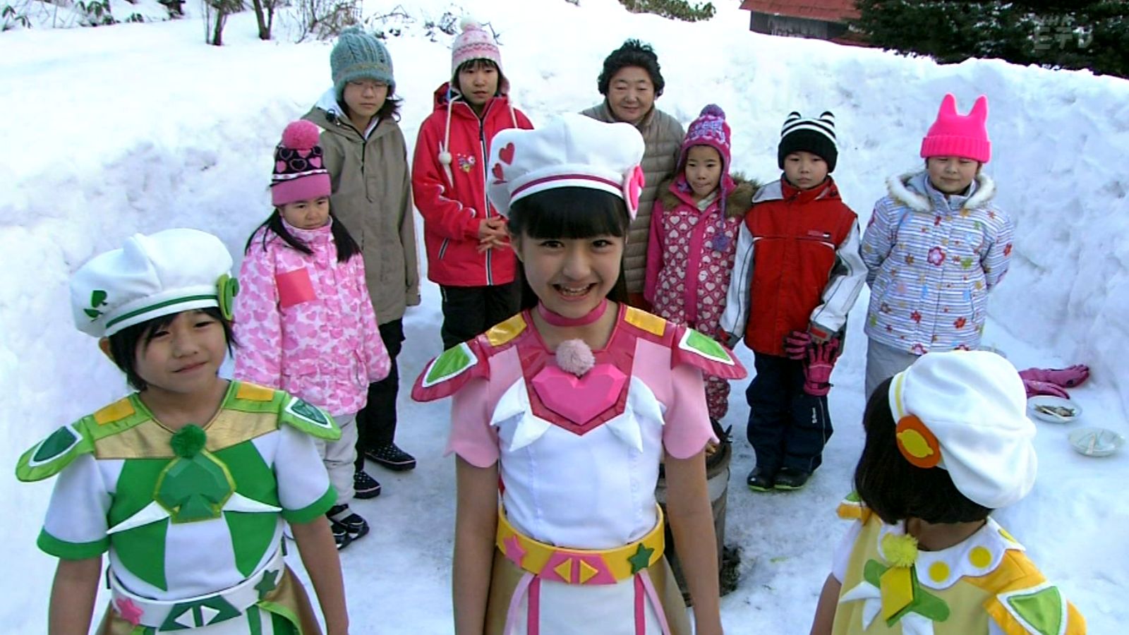 トミカひろし 22 Eテレ すすめ キッチン戦隊クックルン 冬特集 鍋 金曜日 視聴終了 真冬に外で半袖の衣装を着させる鬼畜スタッフ そして懐かしのまんぷくビーム 今はみつぼしまんぷくビームだからな Http T Co K7wosuvjzf Twitter