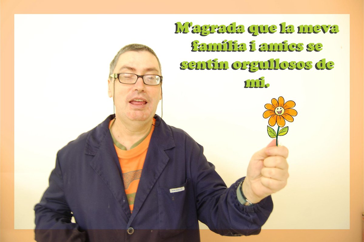 Topromi's tweet photo. M'agrada que la meva família i amics se sentin orgullosos de mi. http://t.co/TWMy0MzeKO