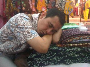SiHercules's tweet photo. Cecuatu"@yasserarft: Alhamdulillah :p"@eddi_jeh: maa syaa Allah.. yasser  sedang tidur aja ganteng, apalagi kondangan http://t.co/cC9wwKMLcx