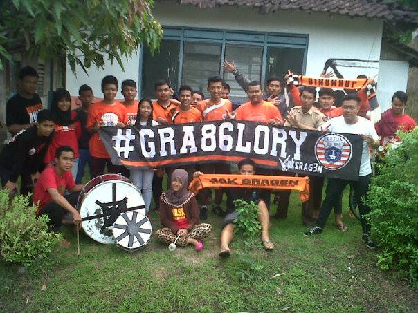 Jak12Sragen's tweet photo. Selamat ulang tahun PERSIJAku ke-86. Saatnya mengembalikan kejayaan PERSIJA! #GRA86LORY http://t.co/VOF37NCLAK
