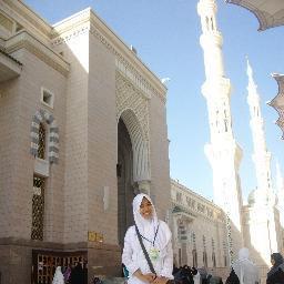 PDUGM2014's tweet photo. @rosyidaceni rosyida avicennianing tyas (ceni) lahir di bandar lampung 18 agustus http://t.co/QAHTjI2oNn
