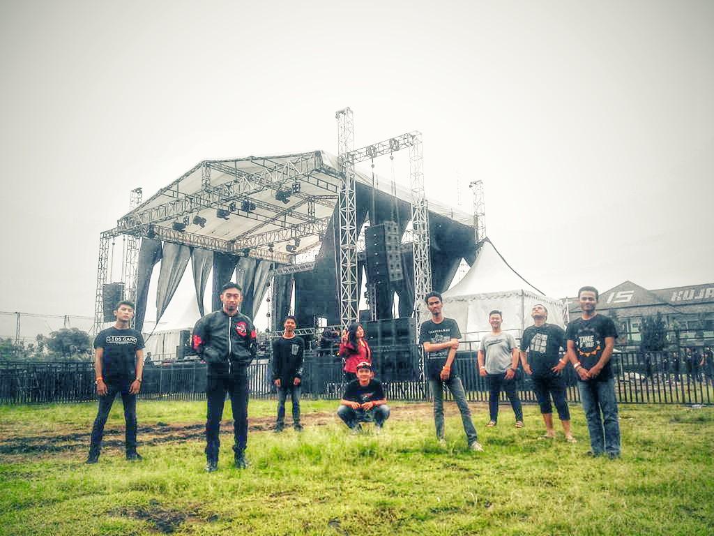 <a href="/Azzeo_EO/">Azzeo </a> #bandungouter5 #magnitudebbcamp2014