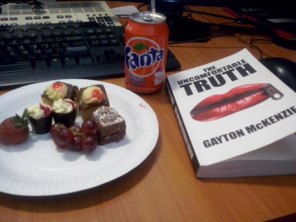 taka_tamara's tweet photo. @G_XCON dis hoe ek role op 'n vrydag http://t.co/IugHI1N6UI