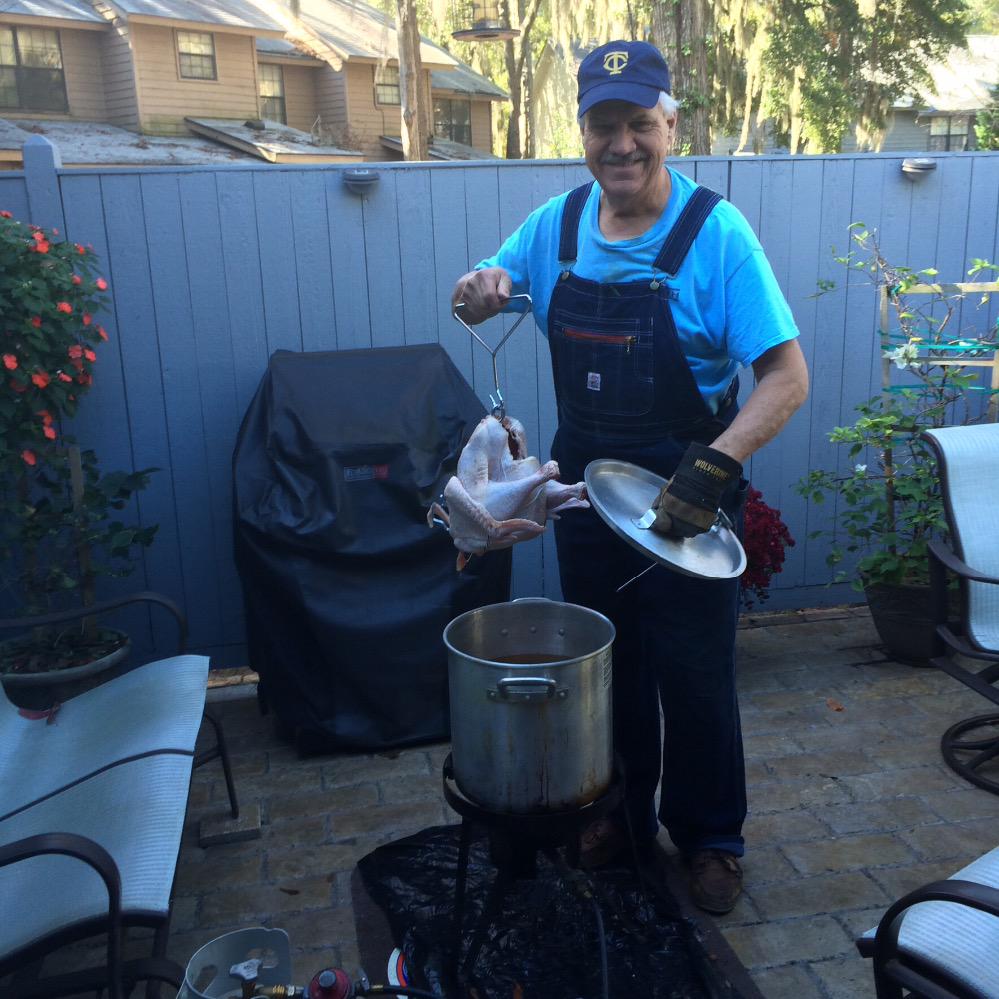 sonny_dixon's tweet photo. Lovin' it! Tweeted Thanksgiving Turkey pic to Georgia Power #ElectricTurkey - won an ELECTRIC Turkey Frier! http://t.co/Oup72WUBvL