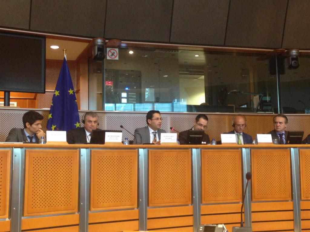 Elih_Med's tweet photo. .@malaga #ELIHMED_EUparliament presenting the local #socialhousing strategies to improve #MED #EnergyEffeciency http://t.co/p1tHqe94UK