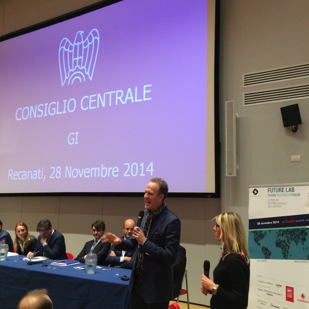 gicentro's tweet photo. Magnus Lindkvist is here..follow us @ 5 pm @Trendymagnus @GIConfindustria #futurelab2014 #magnuslindkvist #future http://t.co/WkXn6WxCnm