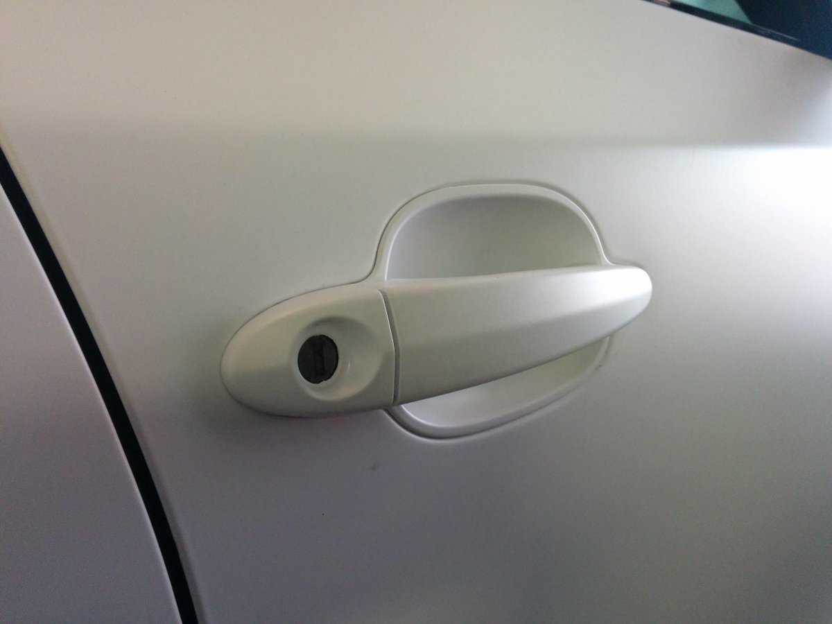 WrapMonkey's tweet image. BMW 5 Series - Matt White Full Wrap
#BMW #5series #mattwhite #stunning #fullwrap