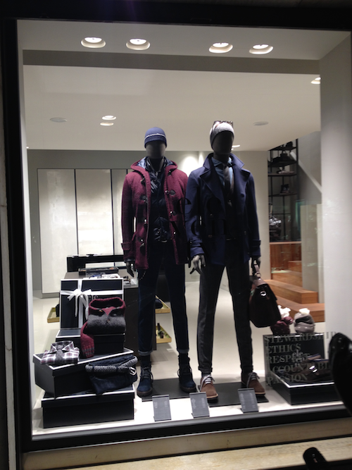 Le nuove immagini della boutique Eleventy di Brescia. Visita la nostra pagina Facebook per ulteriori foto.