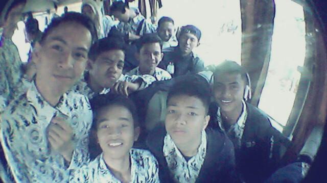 Software_One's tweet image. Bus 8