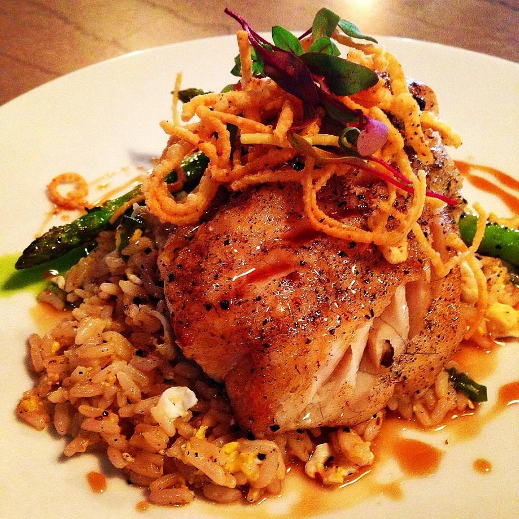 EricMor97850376's tweet photo. Get your reservations in for the weekend 502-882-3279 #loop22 #thanksgiving #leftovers #bourbon #Louisville #soulfood http://t.co/qgkcP3TztQ