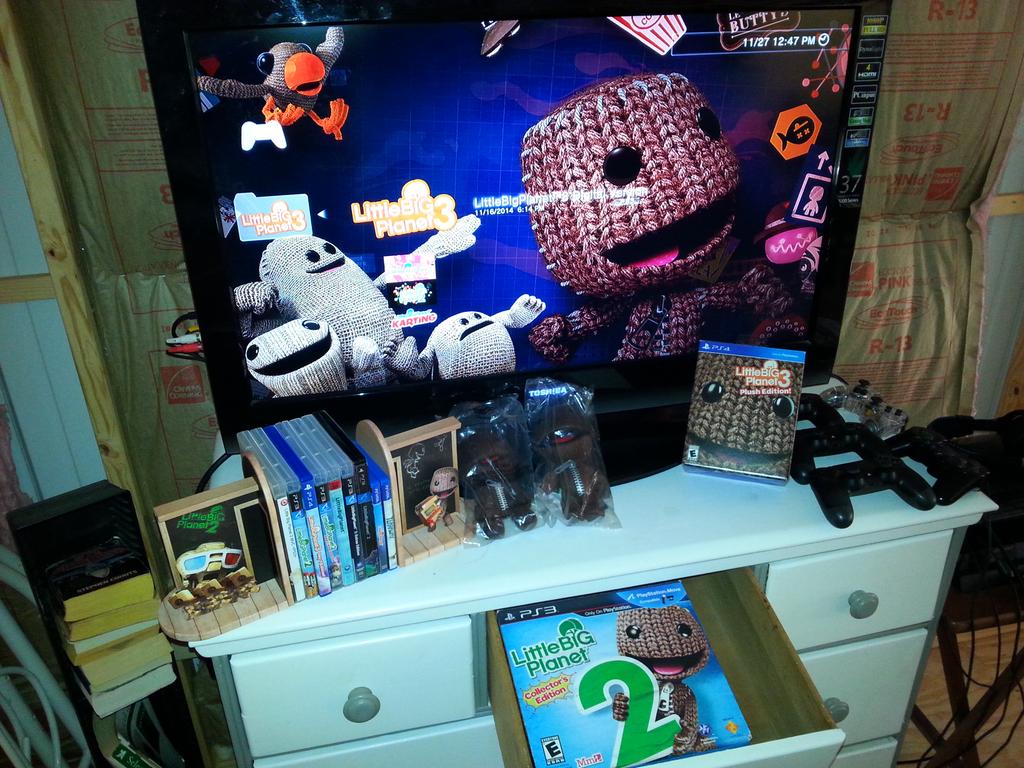 TestRunLevels's tweet image. My @LittleBigPlanet collection and also I have most of all the lbp dlcs since 2008 to 2014 but only a couple rares