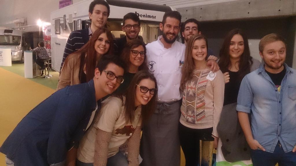 CanoLuismi's tweet photo. Con @JPenaTopChef en #Intur2014 @Noe_Gomz @pdp_san @mariosocri @edu_ls5 @oscargocat @blanca_S2 @RaquelMorenomdc http://t.co/1TXQcVQnG1